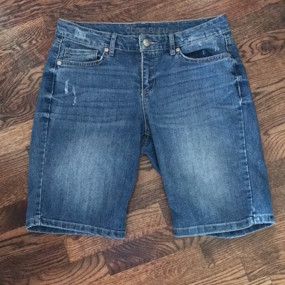 Code Bleu Andrea Bermuda Denim Shorts - Picture 2 of 10